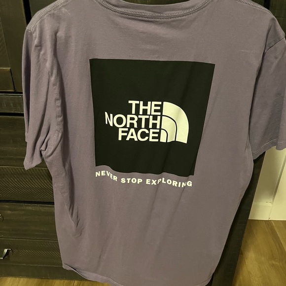 North face logo shirt, Purple, Large - Picture 2 of 2